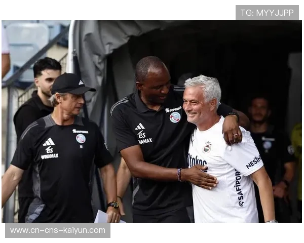 西蒙崛起为巴黎FC核心锋线力量引领球队高效反击 西蒙崛起为巴黎FC核心锋线力量引领球队高效反击